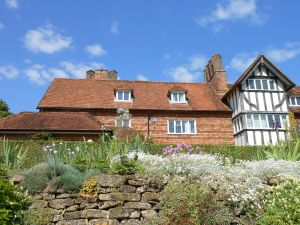 mt_Gallery:The Manor House, Hampshire, GB